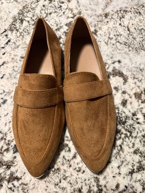 Women's Suede Pointed-Toe Loafers in Cognac Brown